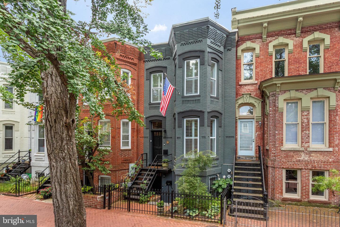 1430 SWANN NW, WASHINGTON, District Of Columbia 20009, 3 Bedrooms Bedrooms, ,3 BathroomsBathrooms,Residential,For sale,1430 SWANN NW,DCDC2212596 MLS # DCDC2212596