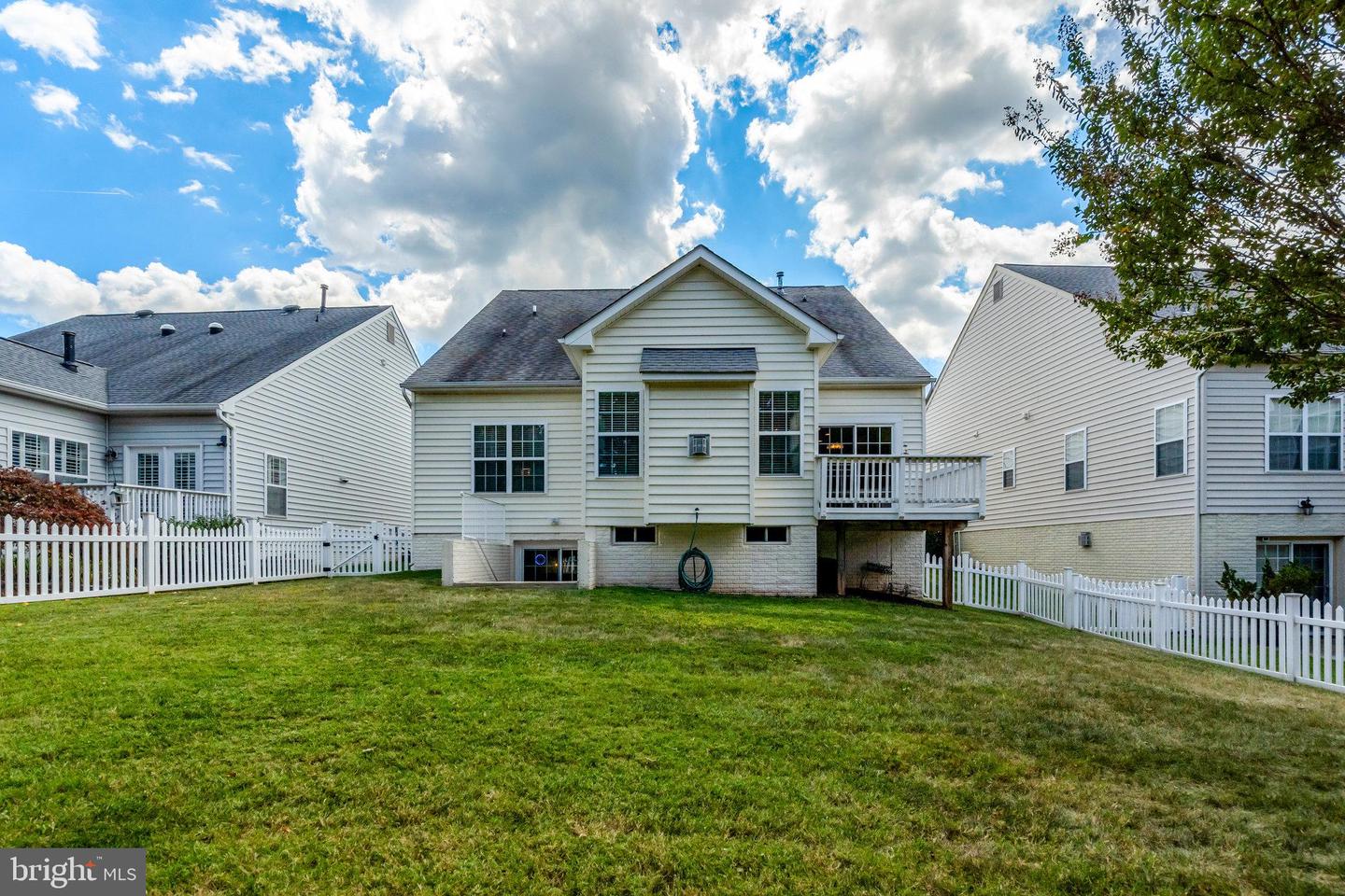 13154 TRIPLE CROWN LOOP, GAINESVILLE, Virginia 20155, 3 Bedrooms Bedrooms, ,4 BathroomsBathrooms,Residential,For sale,13154 TRIPLE CROWN LOOP,VAPW2100870 MLS # VAPW2100870