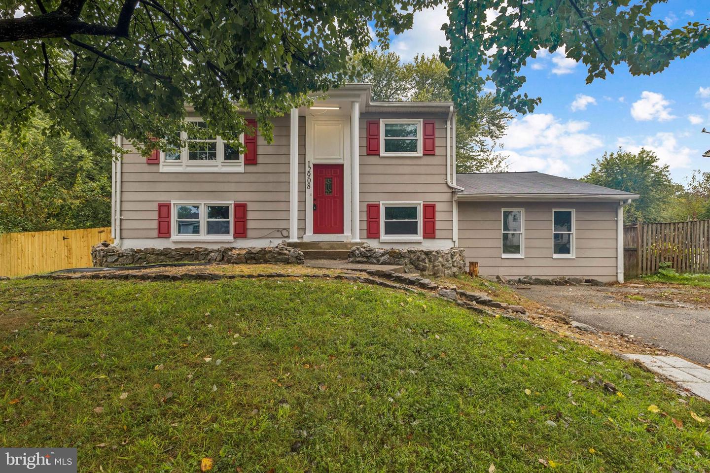 12908 KETTERMAN DR, WOODBRIDGE, Virginia 22193, 4 Bedrooms Bedrooms, ,2 BathroomsBathrooms,Residential,For sale,12908 KETTERMAN DR,VAPW2100890 MLS # VAPW2100890