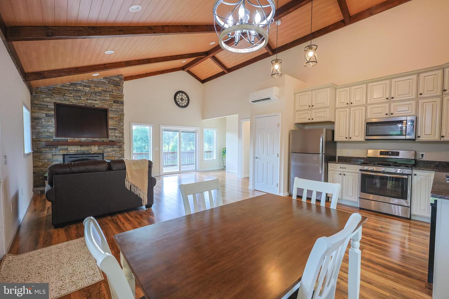 385 S MCDANIEL LN, SHENANDOAH, Virginia 22849, 1 Bedroom Bedrooms, ,2 BathroomsBathrooms,Residential,For sale,385 S MCDANIEL LN,VAPA2005256 MLS # VAPA2005256