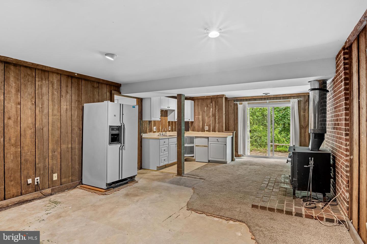 8406 RAINBOW BRIDGE LN, SPRINGFIELD, Virginia 22153, 4 Bedrooms Bedrooms, ,2 BathroomsBathrooms,Residential,For sale,8406 RAINBOW BRIDGE LN,VAFX2260742 MLS # VAFX2260742