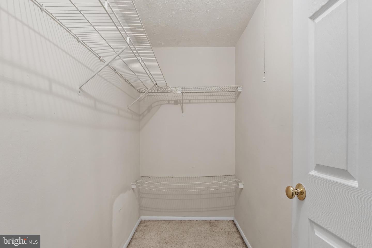 8406 RAINBOW BRIDGE LN, SPRINGFIELD, Virginia 22153, 4 Bedrooms Bedrooms, ,2 BathroomsBathrooms,Residential,For sale,8406 RAINBOW BRIDGE LN,VAFX2260742 MLS # VAFX2260742