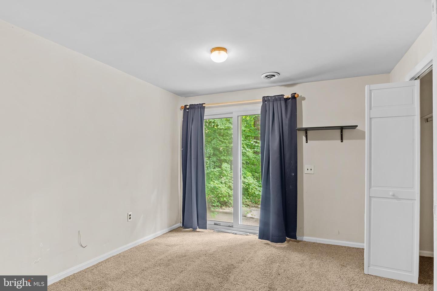 8406 RAINBOW BRIDGE LN, SPRINGFIELD, Virginia 22153, 4 Bedrooms Bedrooms, ,2 BathroomsBathrooms,Residential,For sale,8406 RAINBOW BRIDGE LN,VAFX2260742 MLS # VAFX2260742