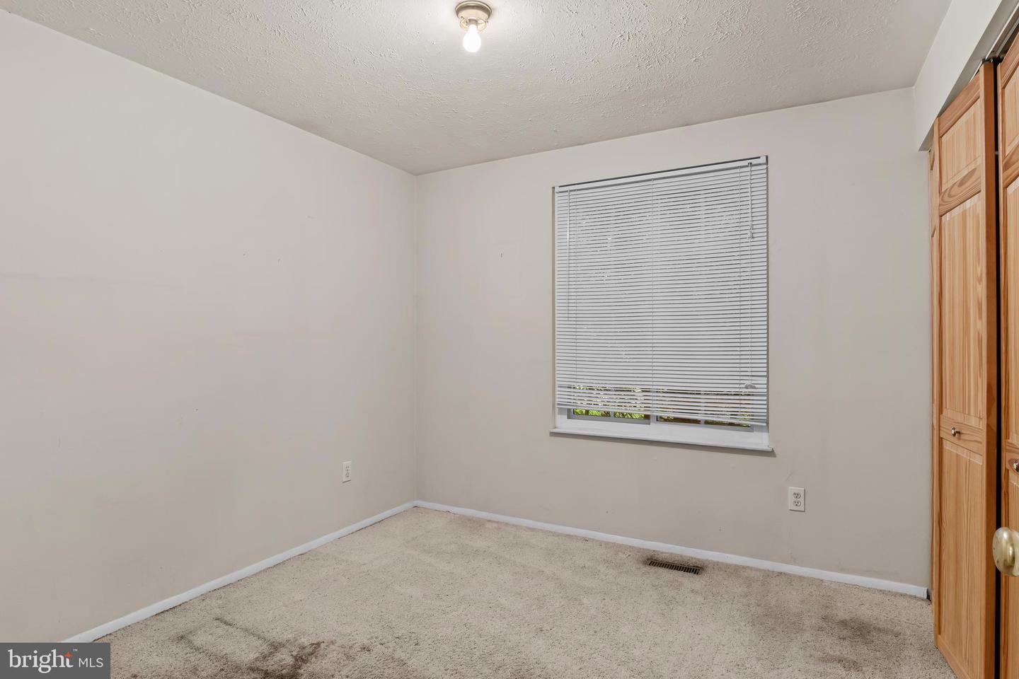8406 RAINBOW BRIDGE LN, SPRINGFIELD, Virginia 22153, 4 Bedrooms Bedrooms, ,2 BathroomsBathrooms,Residential,For sale,8406 RAINBOW BRIDGE LN,VAFX2260742 MLS # VAFX2260742