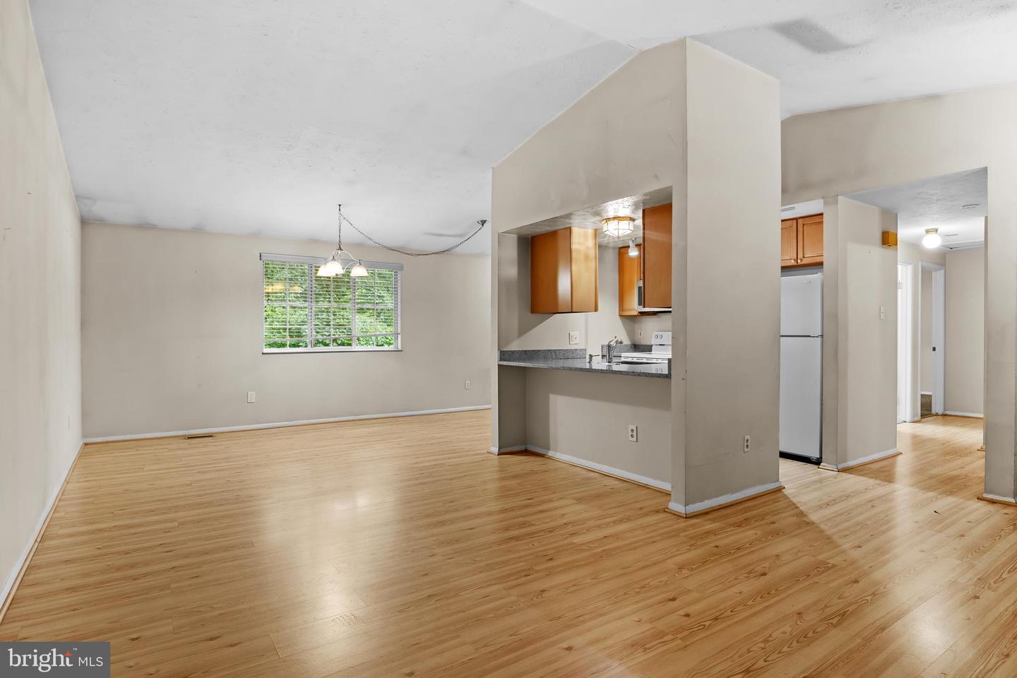 8406 RAINBOW BRIDGE LN, SPRINGFIELD, Virginia 22153, 4 Bedrooms Bedrooms, ,2 BathroomsBathrooms,Residential,For sale,8406 RAINBOW BRIDGE LN,VAFX2260742 MLS # VAFX2260742