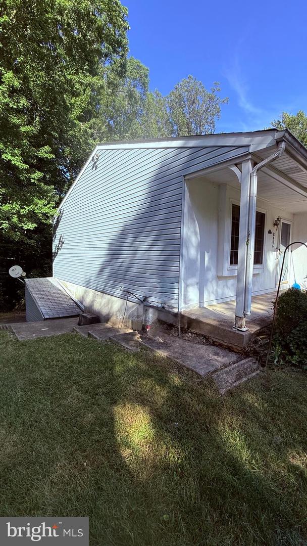 8406 RAINBOW BRIDGE LN, SPRINGFIELD, Virginia 22153, 4 Bedrooms Bedrooms, ,2 BathroomsBathrooms,Residential,For sale,8406 RAINBOW BRIDGE LN,VAFX2260742 MLS # VAFX2260742