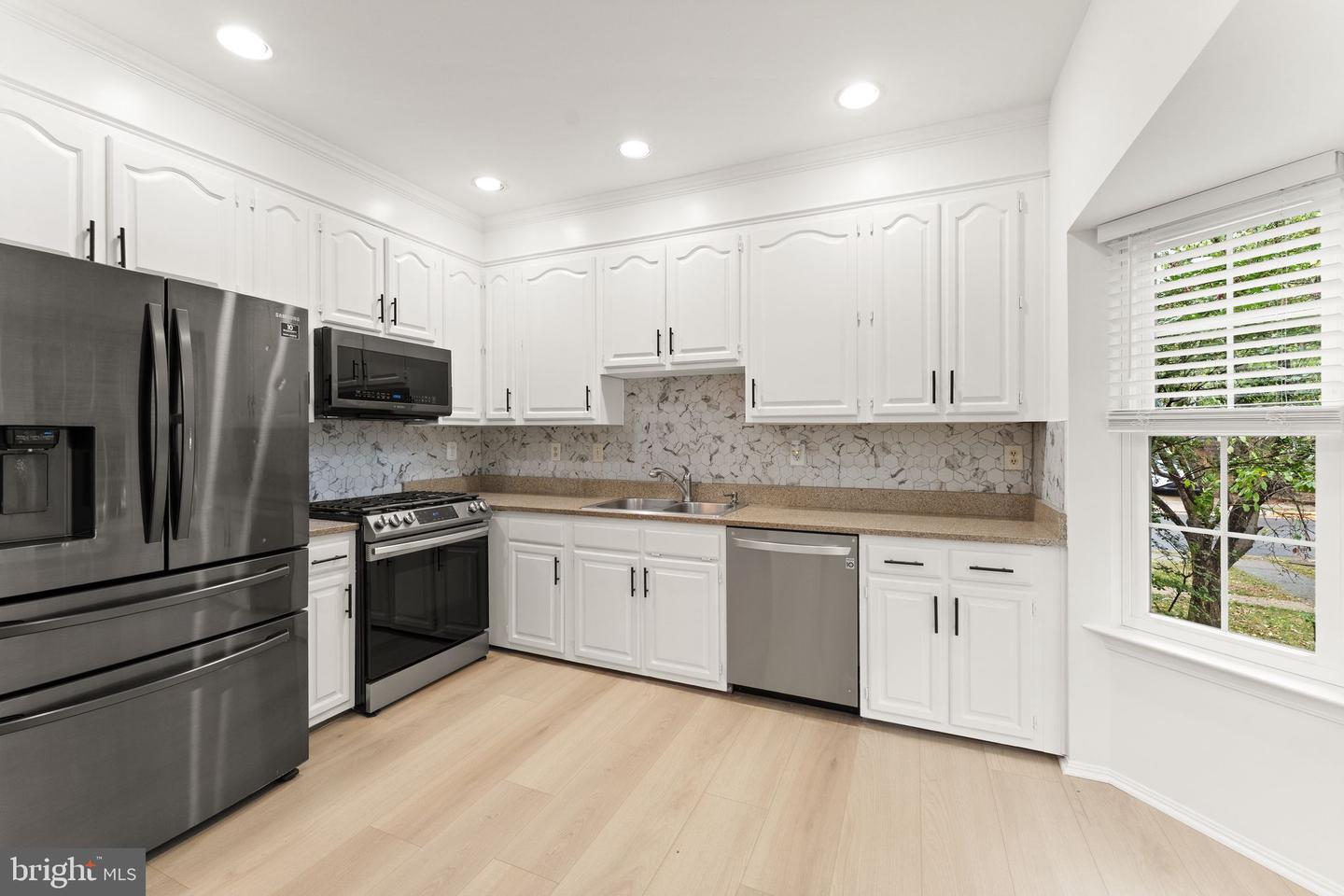 14621 STREAM POND DR, CENTREVILLE, Virginia 20120, 4 Bedrooms Bedrooms, ,3 BathroomsBathrooms,Residential,For sale,14621 STREAM POND DR,VAFX2261302 MLS # VAFX2261302