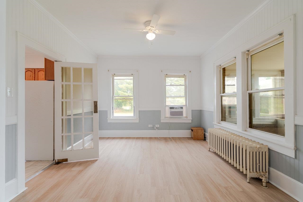 9571 TOWN HALL RD, MCGAHEYSVILLE, Virginia 22840, 3 Bedrooms Bedrooms, ,1 BathroomBathrooms,Residential,9571 TOWN HALL RD,669444 MLS # 669444