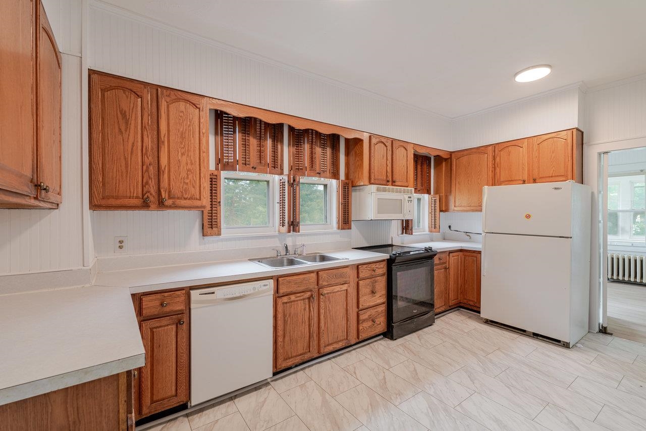 9571 TOWN HALL RD, MCGAHEYSVILLE, Virginia 22840, 3 Bedrooms Bedrooms, ,1 BathroomBathrooms,Residential,9571 TOWN HALL RD,669444 MLS # 669444