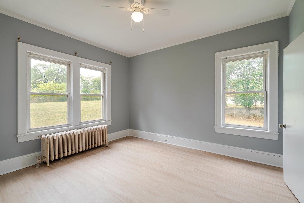 9571 TOWN HALL RD, MCGAHEYSVILLE, Virginia 22840, 3 Bedrooms Bedrooms, ,1 BathroomBathrooms,Residential,9571 TOWN HALL RD,669444 MLS # 669444