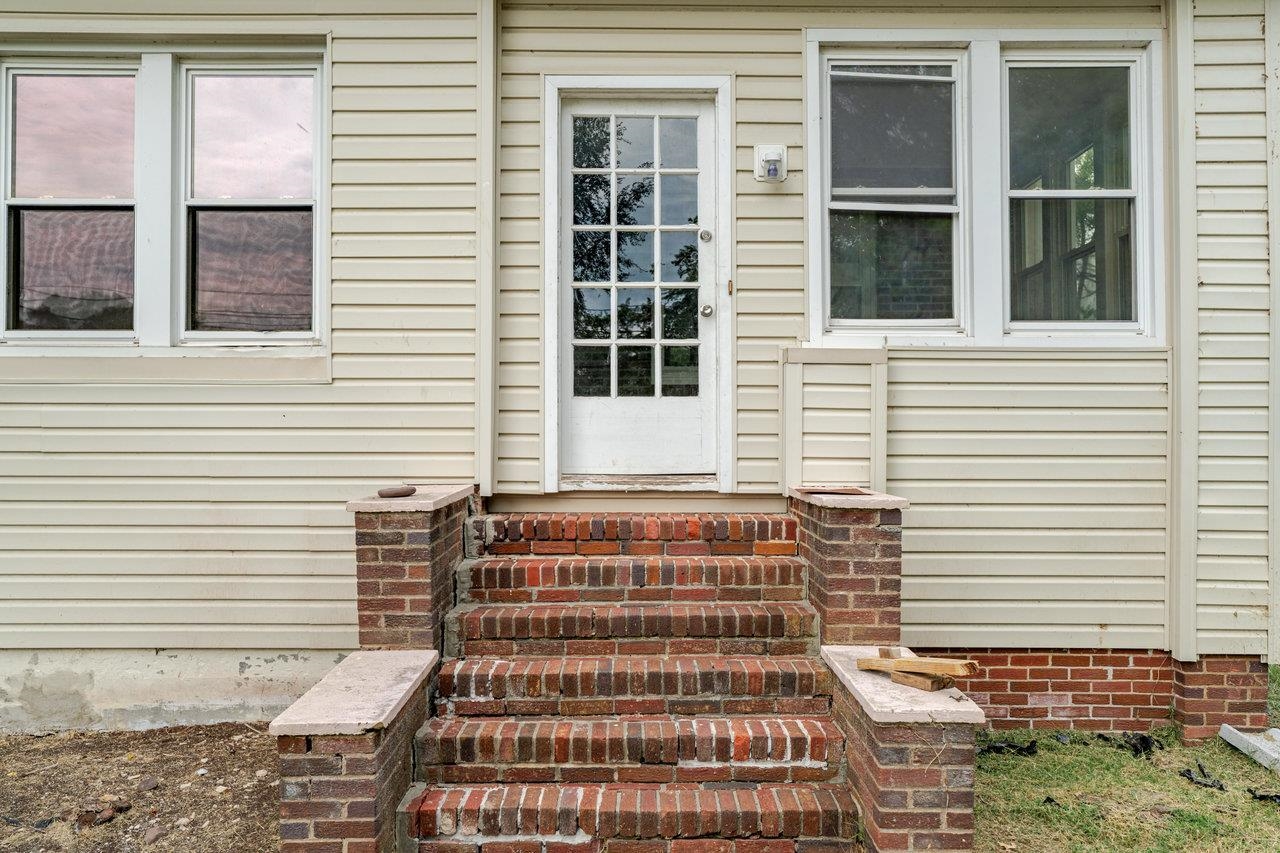 9571 TOWN HALL RD, MCGAHEYSVILLE, Virginia 22840, 3 Bedrooms Bedrooms, ,1 BathroomBathrooms,Residential,9571 TOWN HALL RD,669444 MLS # 669444