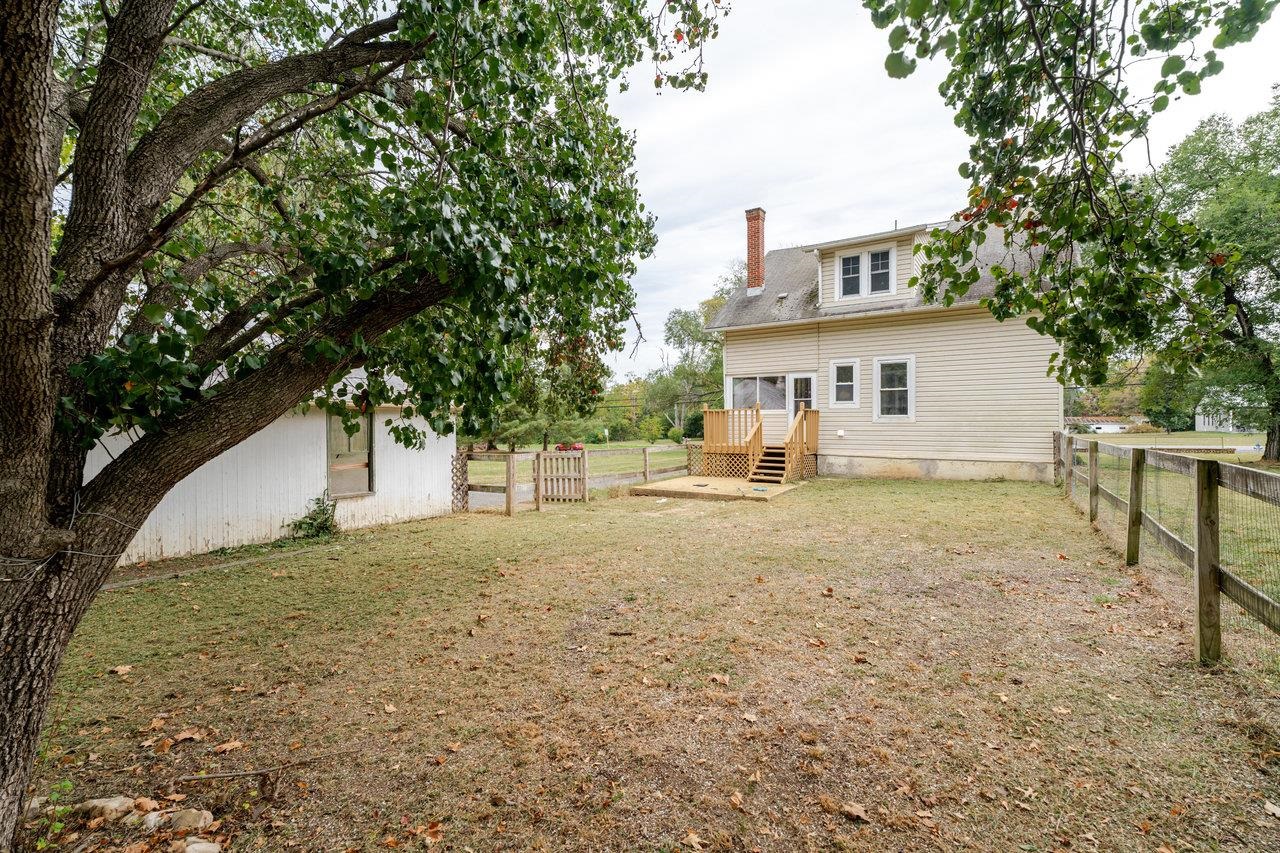 9571 TOWN HALL RD, MCGAHEYSVILLE, Virginia 22840, 3 Bedrooms Bedrooms, ,1 BathroomBathrooms,Residential,9571 TOWN HALL RD,669444 MLS # 669444