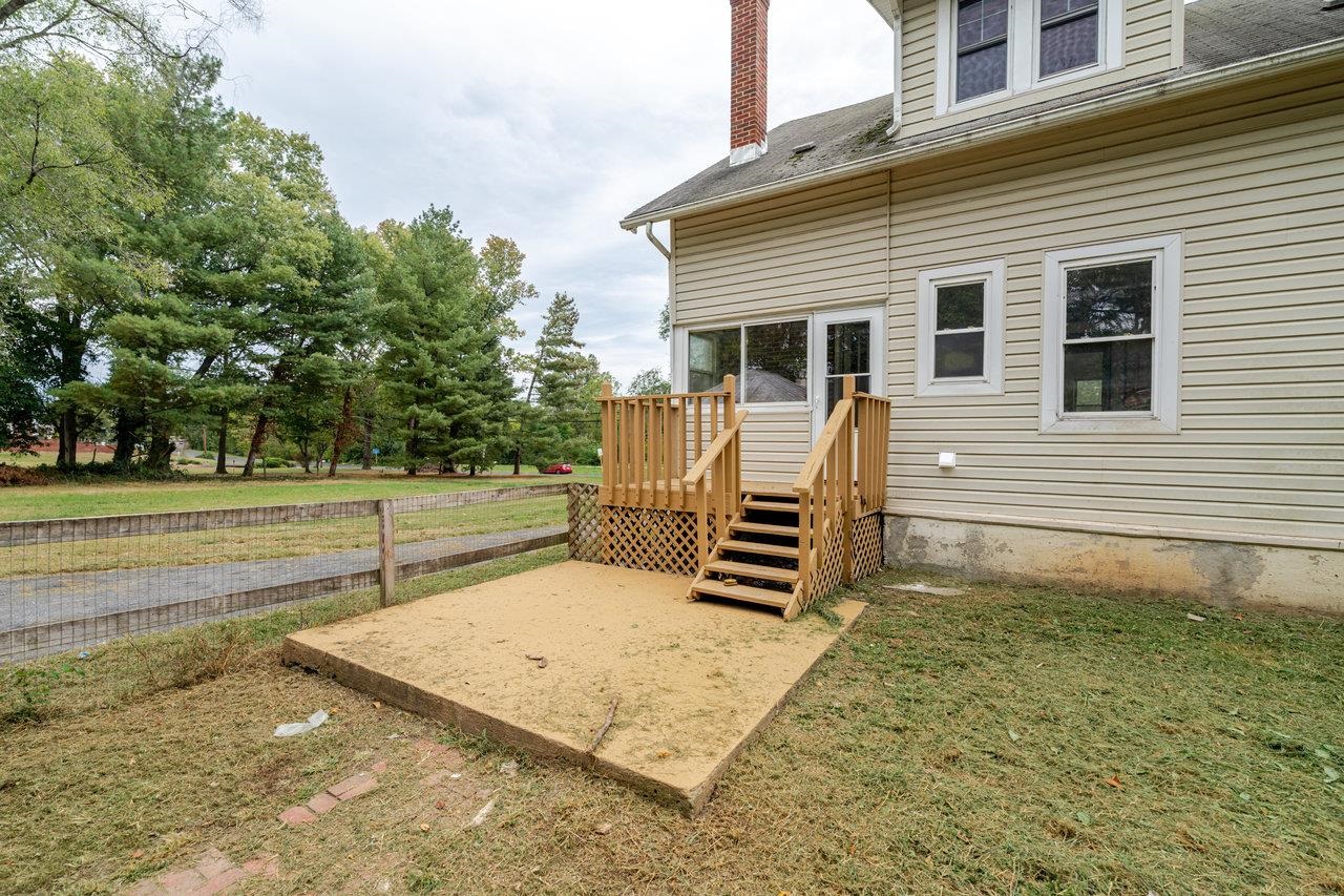9571 TOWN HALL RD, MCGAHEYSVILLE, Virginia 22840, 3 Bedrooms Bedrooms, ,1 BathroomBathrooms,Residential,9571 TOWN HALL RD,669444 MLS # 669444