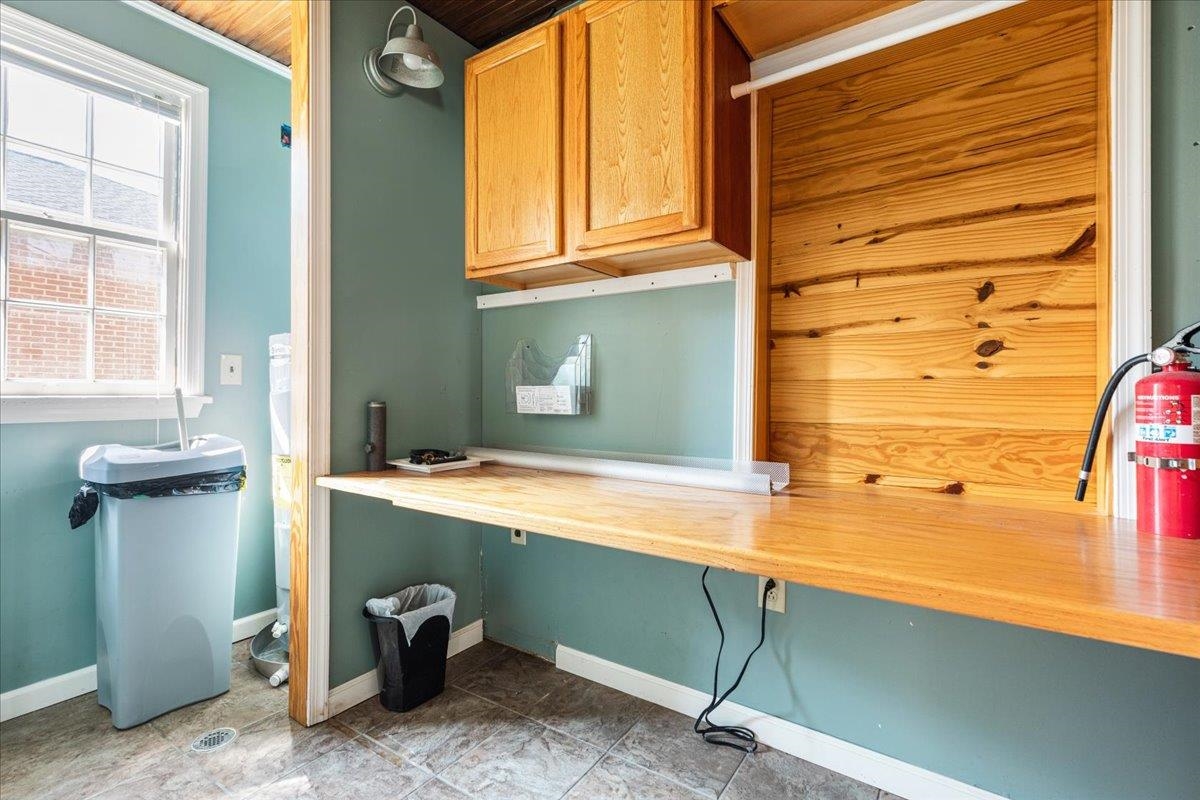 9299 N CONGRESS ST, NEW MARKET, Virginia 22844, 3 Bedrooms Bedrooms, ,1 BathroomBathrooms,Residential,9299 N CONGRESS ST,669447 MLS # 669447