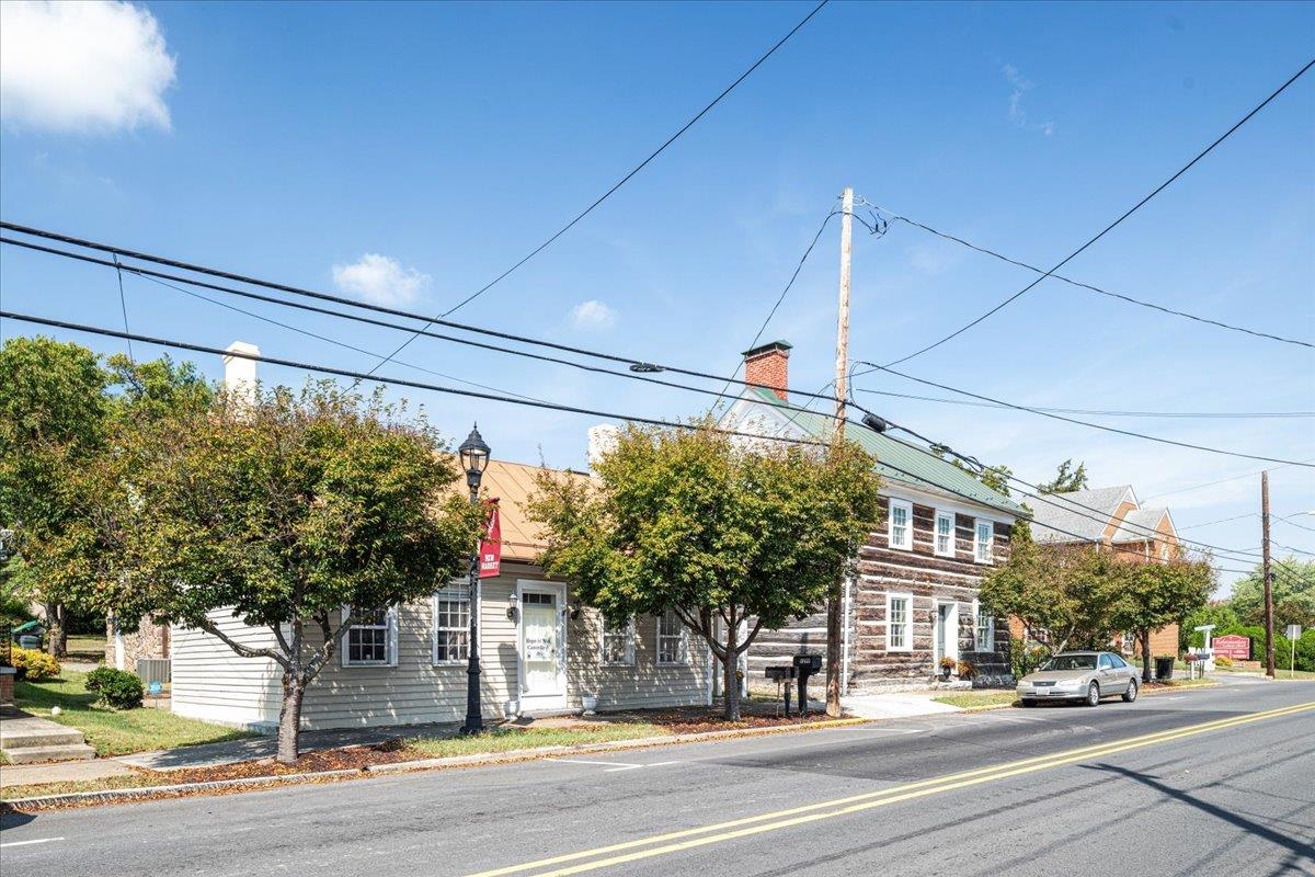 9299 N CONGRESS ST, NEW MARKET, Virginia 22844, 3 Bedrooms Bedrooms, ,1 BathroomBathrooms,Residential,9299 N CONGRESS ST,669447 MLS # 669447