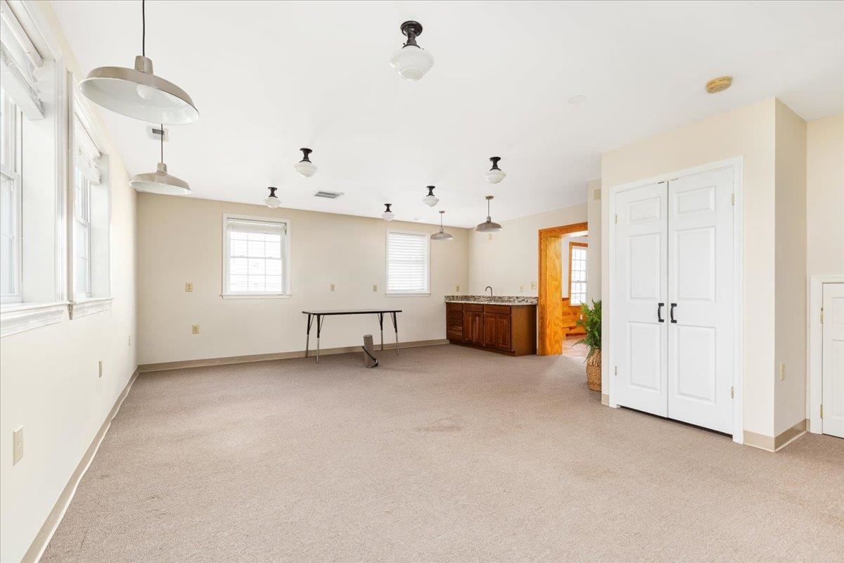 9299 N CONGRESS ST, NEW MARKET, Virginia 22844, 3 Bedrooms Bedrooms, ,1 BathroomBathrooms,Residential,9299 N CONGRESS ST,669447 MLS # 669447