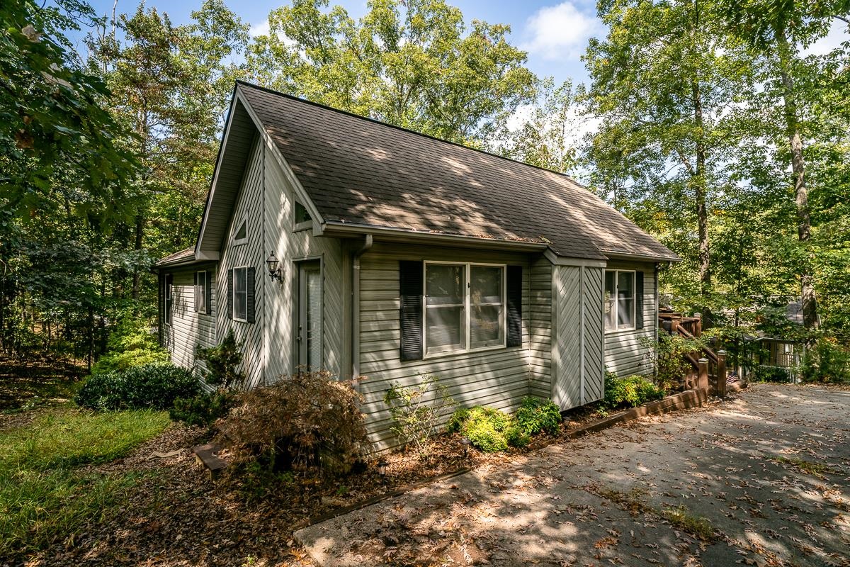 407 PASSAGE LN, MCGAHEYSVILLE, Virginia 22840, 3 Bedrooms Bedrooms, ,3 BathroomsBathrooms,Residential,407 PASSAGE LN,669462 MLS # 669462