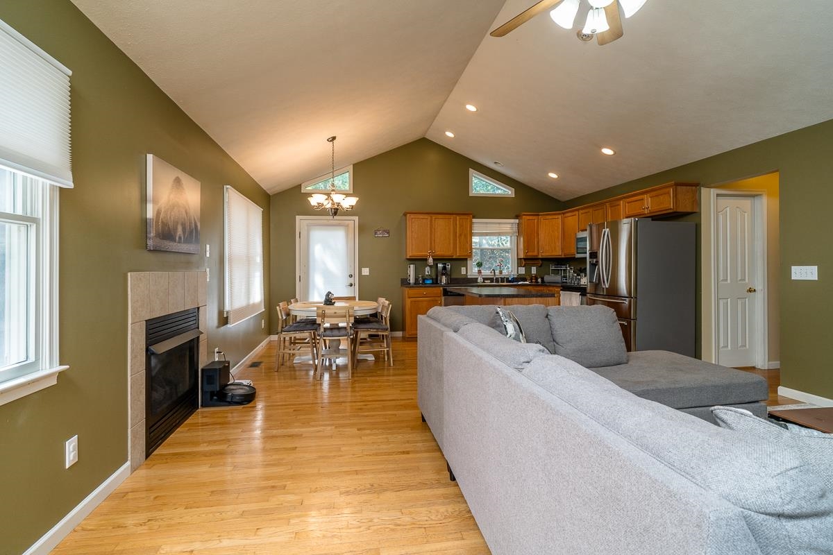 407 PASSAGE LN, MCGAHEYSVILLE, Virginia 22840, 3 Bedrooms Bedrooms, ,3 BathroomsBathrooms,Residential,407 PASSAGE LN,669462 MLS # 669462