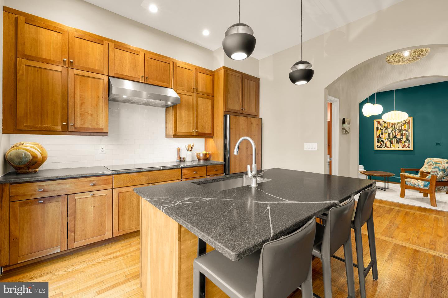 925 FRENCH ST NW, WASHINGTON, District Of Columbia 20001, 3 Bedrooms Bedrooms, ,3 BathroomsBathrooms,Residential,For sale,925 FRENCH ST NW,DCDC2215684 MLS # DCDC2215684