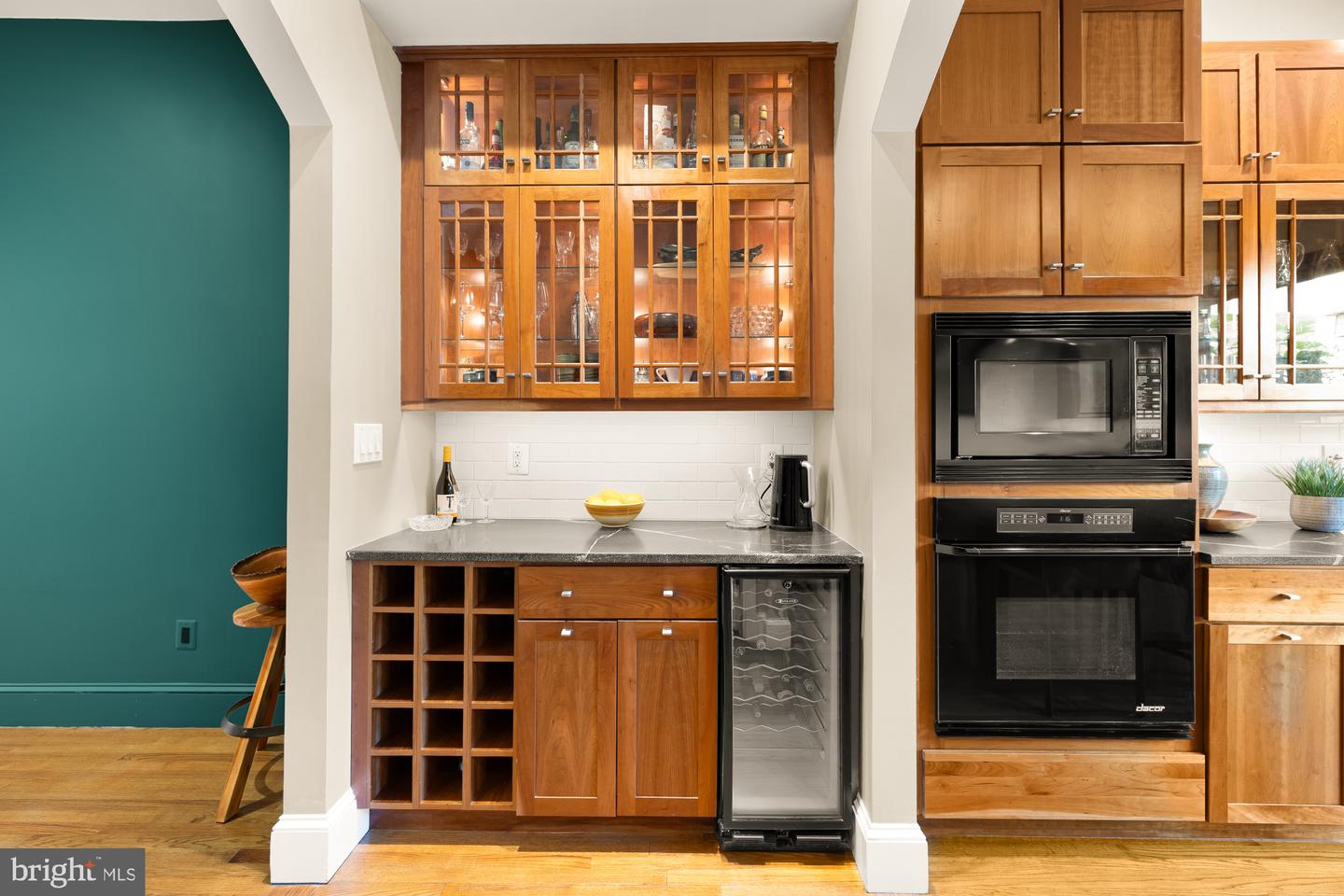 925 FRENCH ST NW, WASHINGTON, District Of Columbia 20001, 3 Bedrooms Bedrooms, ,3 BathroomsBathrooms,Residential,For sale,925 FRENCH ST NW,DCDC2215684 MLS # DCDC2215684
