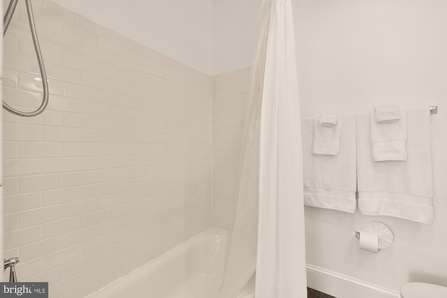925 FRENCH ST NW, WASHINGTON, District Of Columbia 20001, 3 Bedrooms Bedrooms, ,3 BathroomsBathrooms,Residential,For sale,925 FRENCH ST NW,DCDC2215684 MLS # DCDC2215684