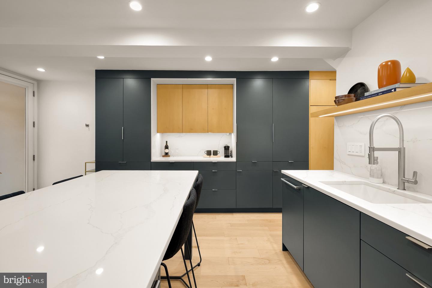 925 FRENCH ST NW, WASHINGTON, District Of Columbia 20001, 3 Bedrooms Bedrooms, ,3 BathroomsBathrooms,Residential,For sale,925 FRENCH ST NW,DCDC2215684 MLS # DCDC2215684