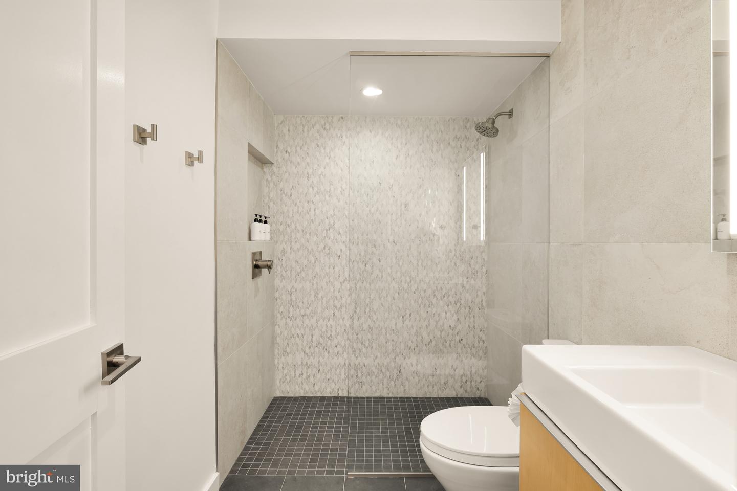 925 FRENCH ST NW, WASHINGTON, District Of Columbia 20001, 3 Bedrooms Bedrooms, ,3 BathroomsBathrooms,Residential,For sale,925 FRENCH ST NW,DCDC2215684 MLS # DCDC2215684
