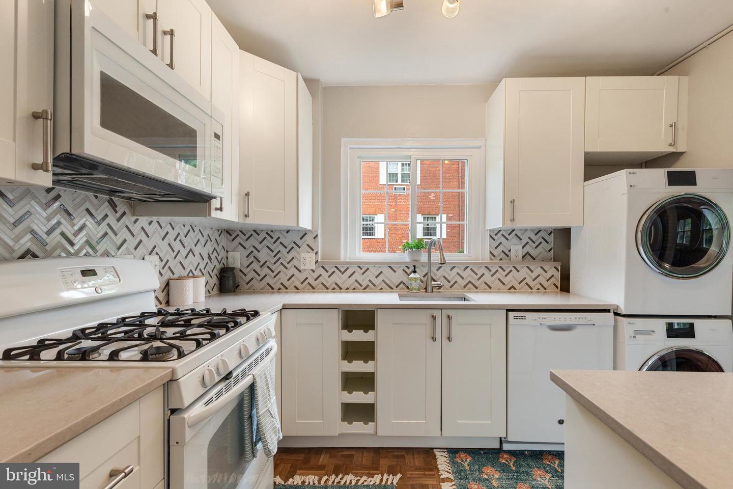3614 VALLEY DR, ALEXANDRIA, Virginia 22302, 1 Bedroom Bedrooms, ,1 BathroomBathrooms,Residential,For sale,3614 VALLEY DR,VAAX2048792 MLS # VAAX2048792