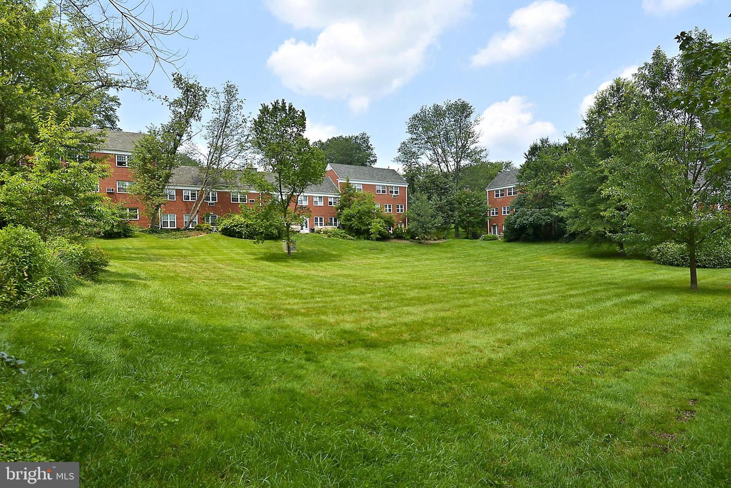 3614 VALLEY DR, ALEXANDRIA, Virginia 22302, 1 Bedroom Bedrooms, ,1 BathroomBathrooms,Residential,For sale,3614 VALLEY DR,VAAX2048792 MLS # VAAX2048792