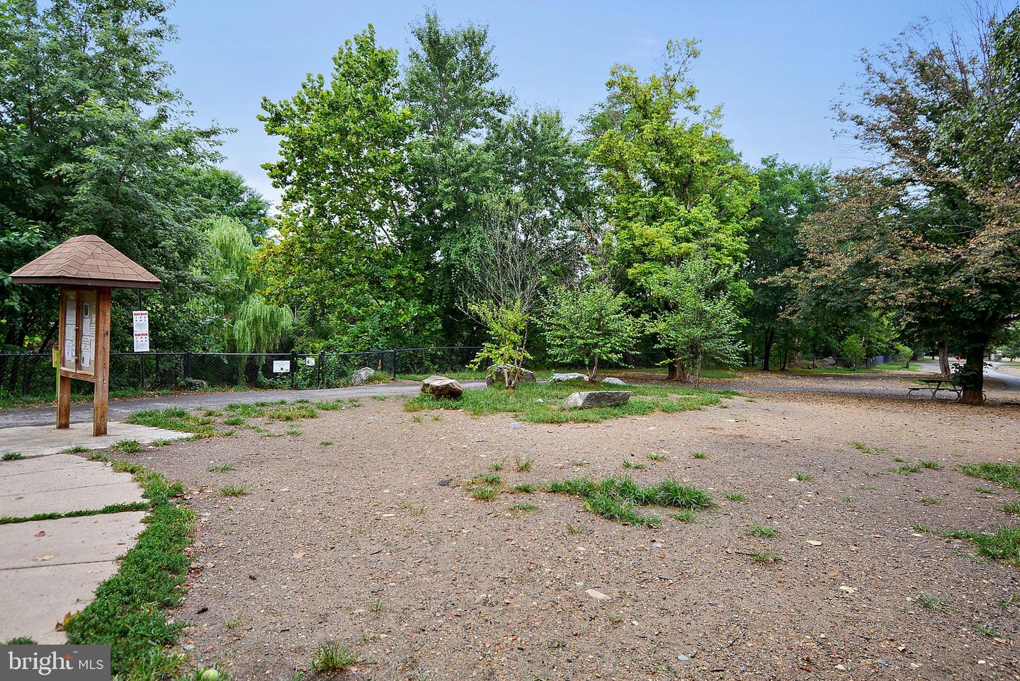 3614 VALLEY DR, ALEXANDRIA, Virginia 22302, 1 Bedroom Bedrooms, ,1 BathroomBathrooms,Residential,For sale,3614 VALLEY DR,VAAX2048792 MLS # VAAX2048792