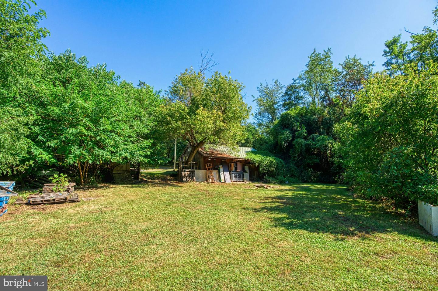 5250 WINFIELD RD, FAIRFAX, Virginia 22030, 11 Bedrooms Bedrooms, ,6 BathroomsBathrooms,Residential,For sale,5250 WINFIELD RD,VAFX2262656 MLS # VAFX2262656