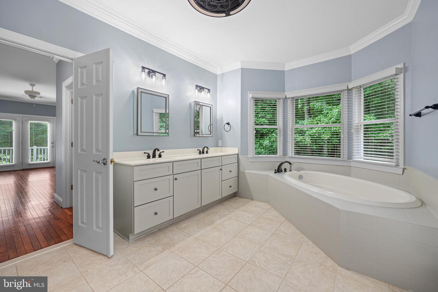 11607 FAWN LAKE PKWY, SPOTSYLVANIA, Virginia 22551, 5 Bedrooms Bedrooms, ,4 BathroomsBathrooms,Residential,For sale,11607 FAWN LAKE PKWY,VASP2035718 MLS # VASP2035718