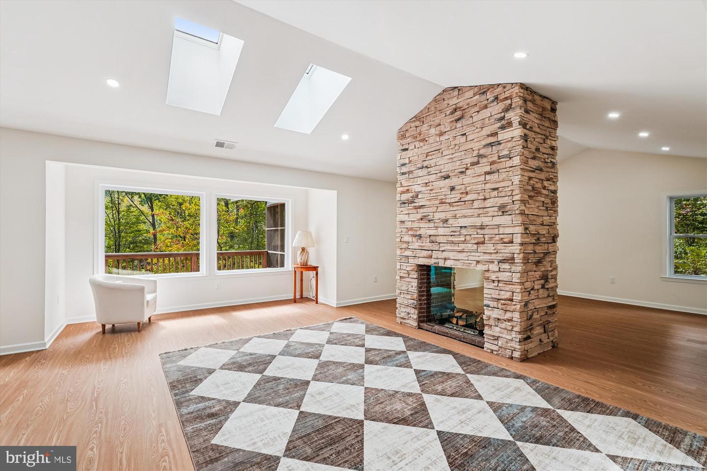 884 OLD FERRY LN, BLUEMONT, Virginia 20135, 5 Bedrooms Bedrooms, ,4 BathroomsBathrooms,Residential,For sale,884 OLD FERRY LN,VACL2005998 MLS # VACL2005998