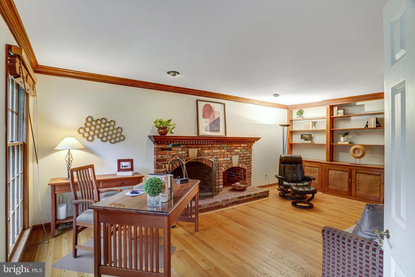 FAIRFAX, Virginia 22031, 4 Bedrooms Bedrooms, ,2 BathroomsBathrooms,Residential,For sale,VAFX2263444 MLS # VAFX2263444