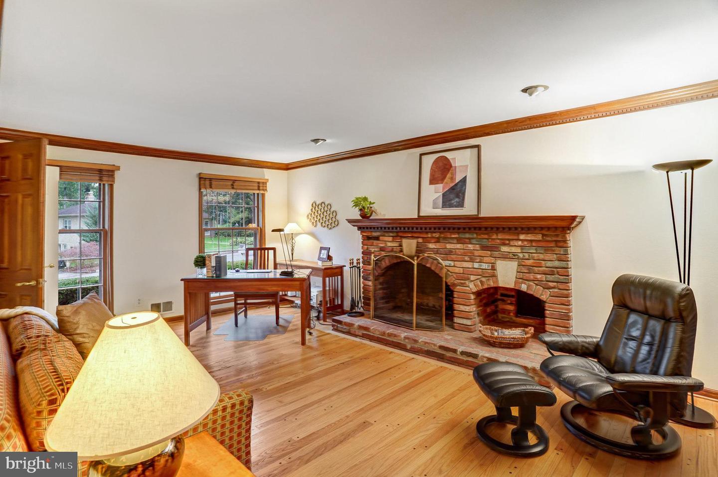 FAIRFAX, Virginia 22031, 4 Bedrooms Bedrooms, ,2 BathroomsBathrooms,Residential,For sale,VAFX2263444 MLS # VAFX2263444