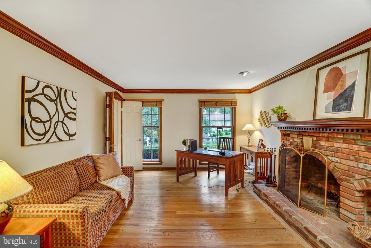 FAIRFAX, Virginia 22031, 4 Bedrooms Bedrooms, ,2 BathroomsBathrooms,Residential,For sale,VAFX2263444 MLS # VAFX2263444