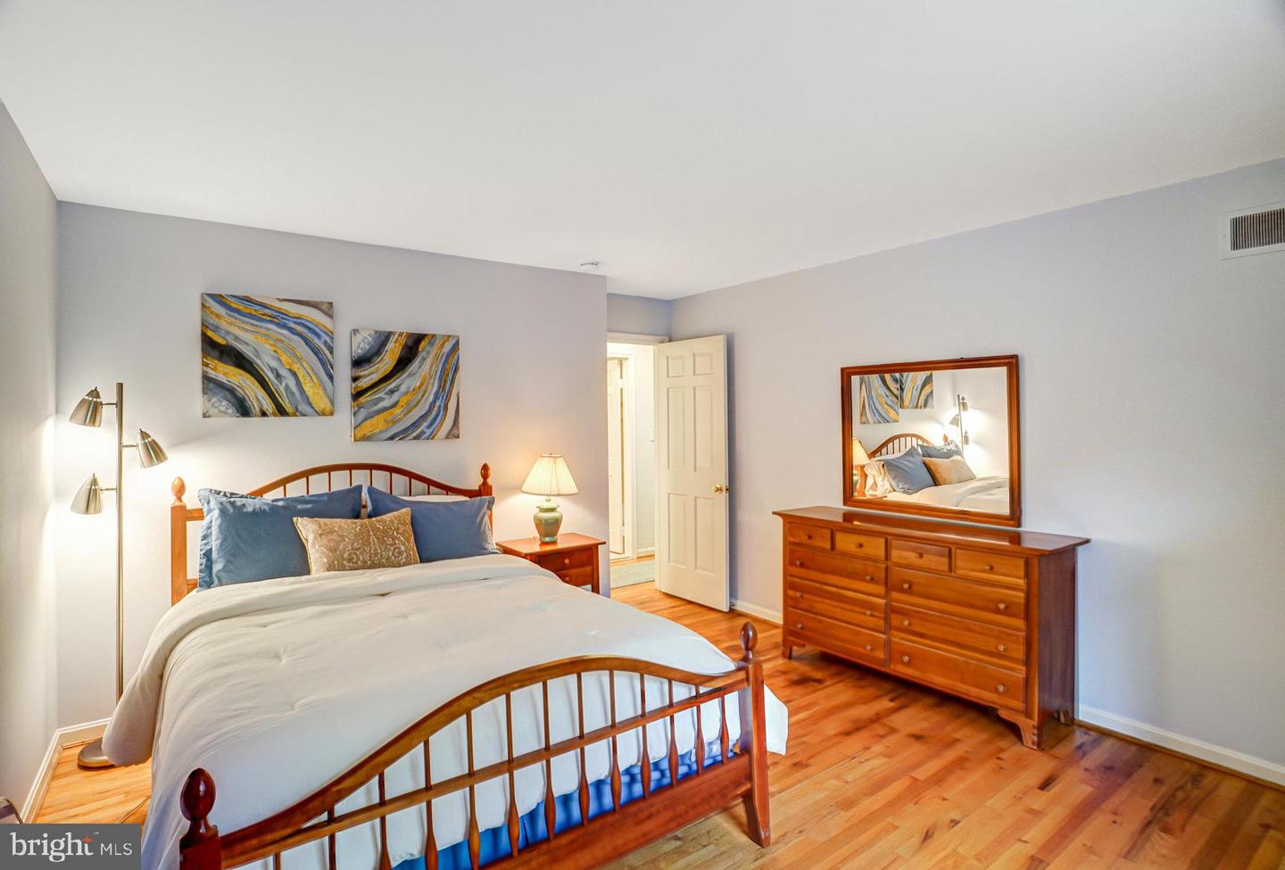 FAIRFAX, Virginia 22031, 4 Bedrooms Bedrooms, ,2 BathroomsBathrooms,Residential,For sale,VAFX2263444 MLS # VAFX2263444