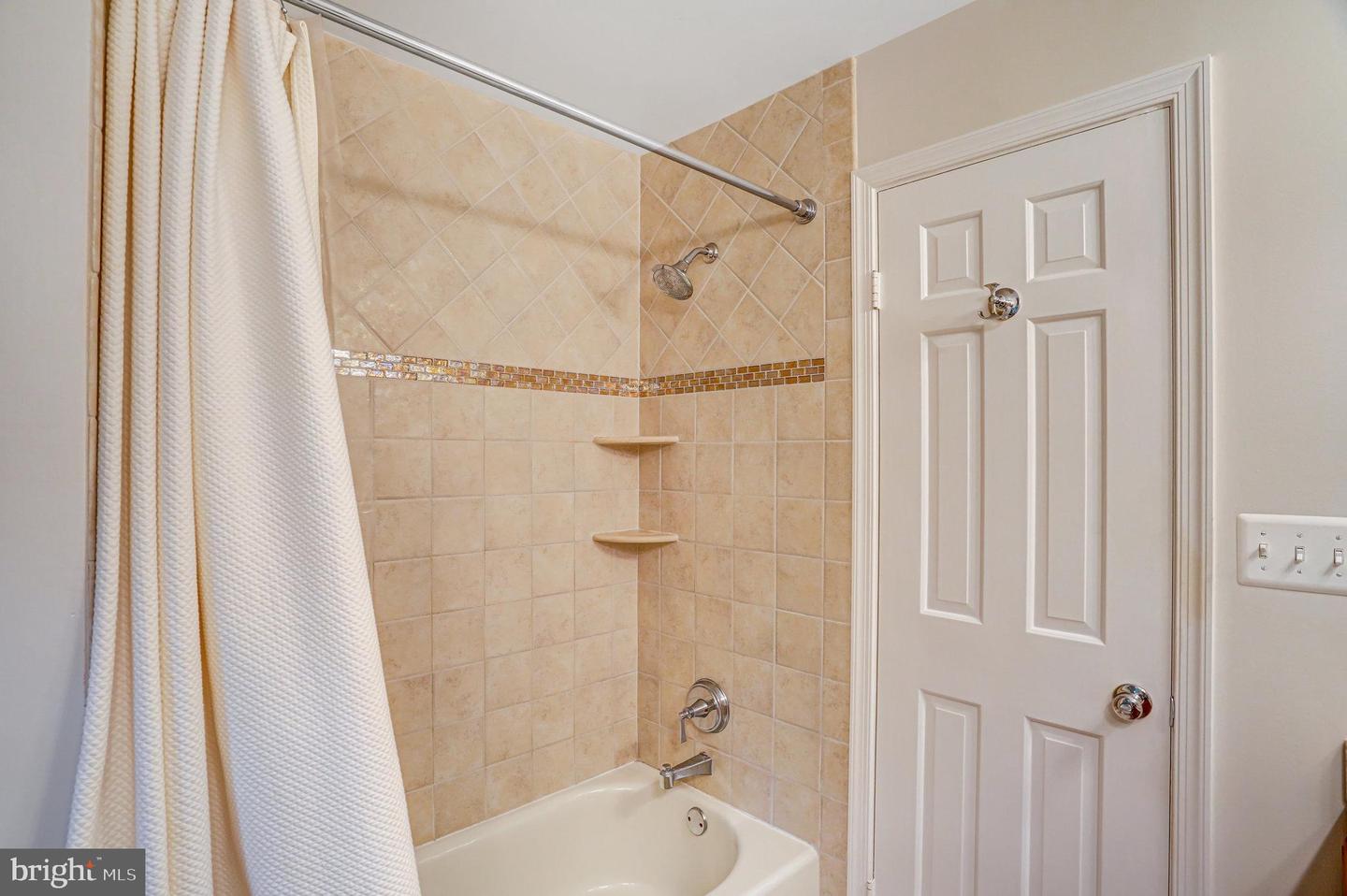 FAIRFAX, Virginia 22031, 4 Bedrooms Bedrooms, ,2 BathroomsBathrooms,Residential,For sale,VAFX2263444 MLS # VAFX2263444