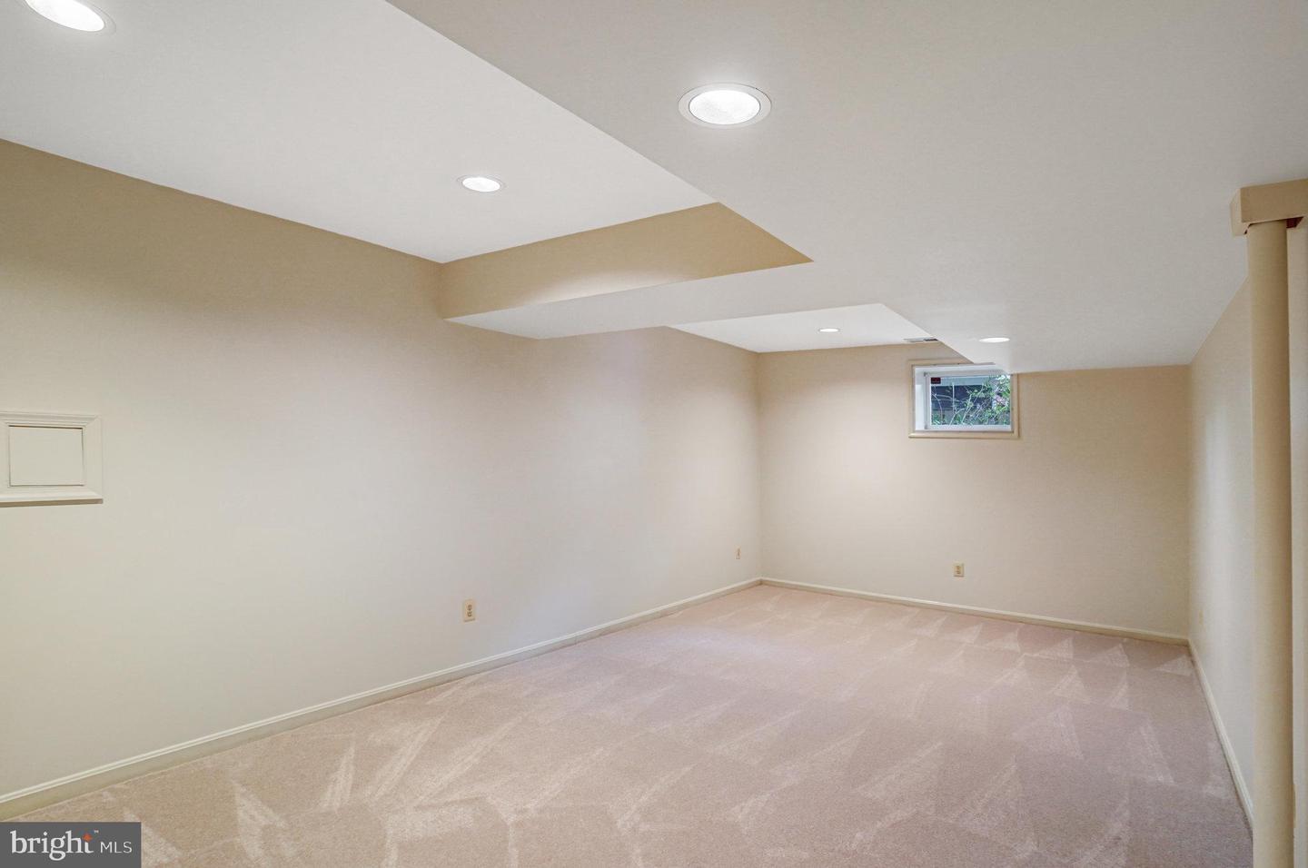 FAIRFAX, Virginia 22031, 4 Bedrooms Bedrooms, ,2 BathroomsBathrooms,Residential,For sale,VAFX2263444 MLS # VAFX2263444