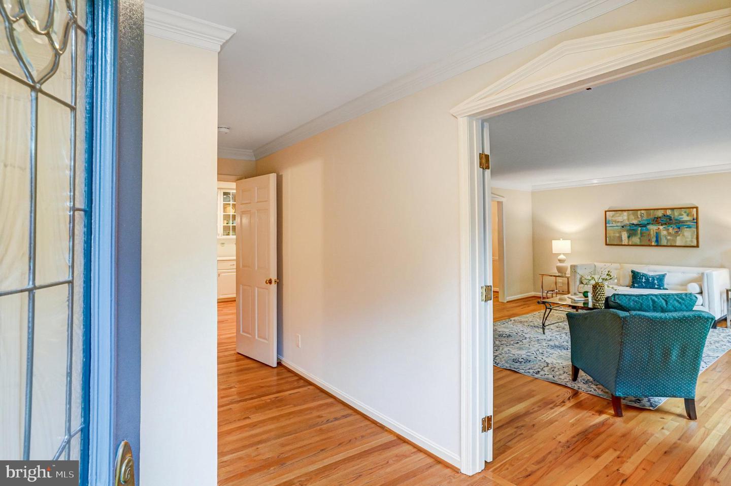 FAIRFAX, Virginia 22031, 4 Bedrooms Bedrooms, ,2 BathroomsBathrooms,Residential,For sale,VAFX2263444 MLS # VAFX2263444