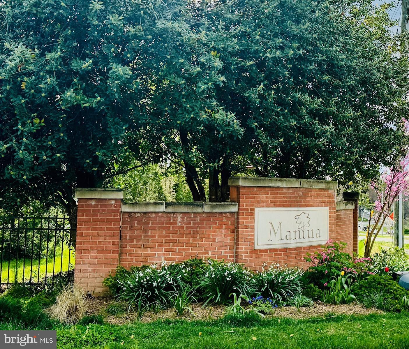 FAIRFAX, Virginia 22031, 4 Bedrooms Bedrooms, ,2 BathroomsBathrooms,Residential,For sale,VAFX2263444 MLS # VAFX2263444