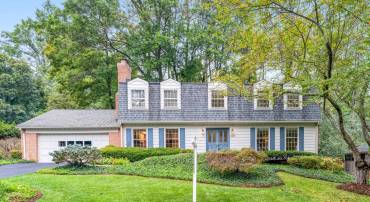 FAIRFAX, Virginia 22031, 4 Bedrooms Bedrooms, ,2 BathroomsBathrooms,Residential,For sale,VAFX2263444 MLS # VAFX2263444