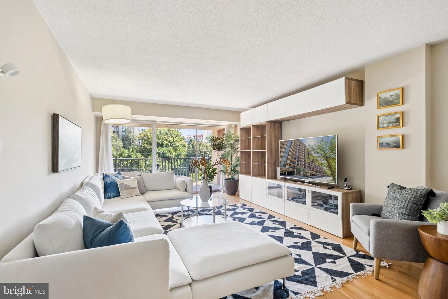 1300 ARMY NAVY DR #514, ARLINGTON, Virginia 22202, 2 Bedrooms Bedrooms, ,2 BathroomsBathrooms,Residential,For sale,1300 ARMY NAVY DR #514,VAAR2062974 MLS # VAAR2062974