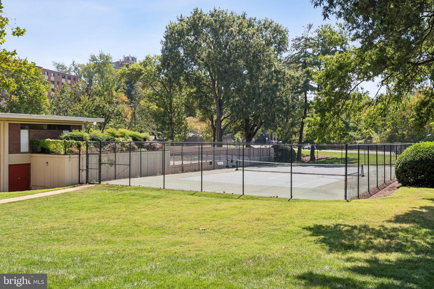 1300 ARMY NAVY DR #514, ARLINGTON, Virginia 22202, 2 Bedrooms Bedrooms, ,2 BathroomsBathrooms,Residential,For sale,1300 ARMY NAVY DR #514,VAAR2062974 MLS # VAAR2062974