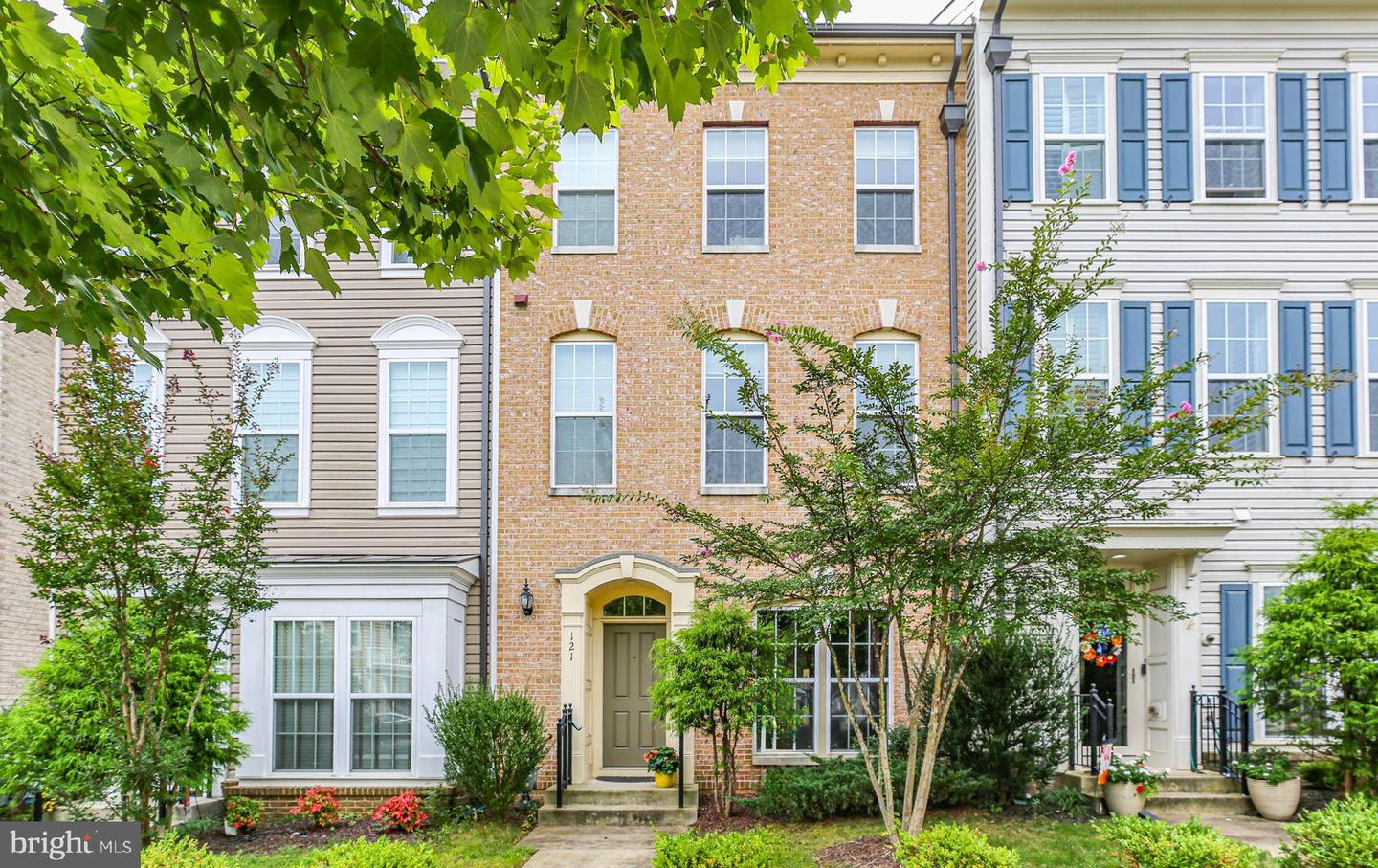 121 ALMOND DR, STAFFORD, Virginia 22554, 3 Bedrooms Bedrooms, 12 Rooms Rooms,2 BathroomsBathrooms,Residential,For sale,121 ALMOND DR,VAST2042310 MLS # VAST2042310