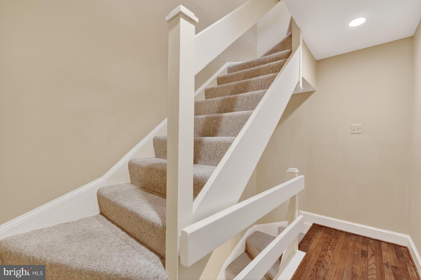 4281 EMBASSY PARK DR NW, WASHINGTON, District Of Columbia 20016, 3 Bedrooms Bedrooms, ,3 BathroomsBathrooms,Residential,For sale,4281 EMBASSY PARK DR NW,DCDC2218202 MLS # DCDC2218202