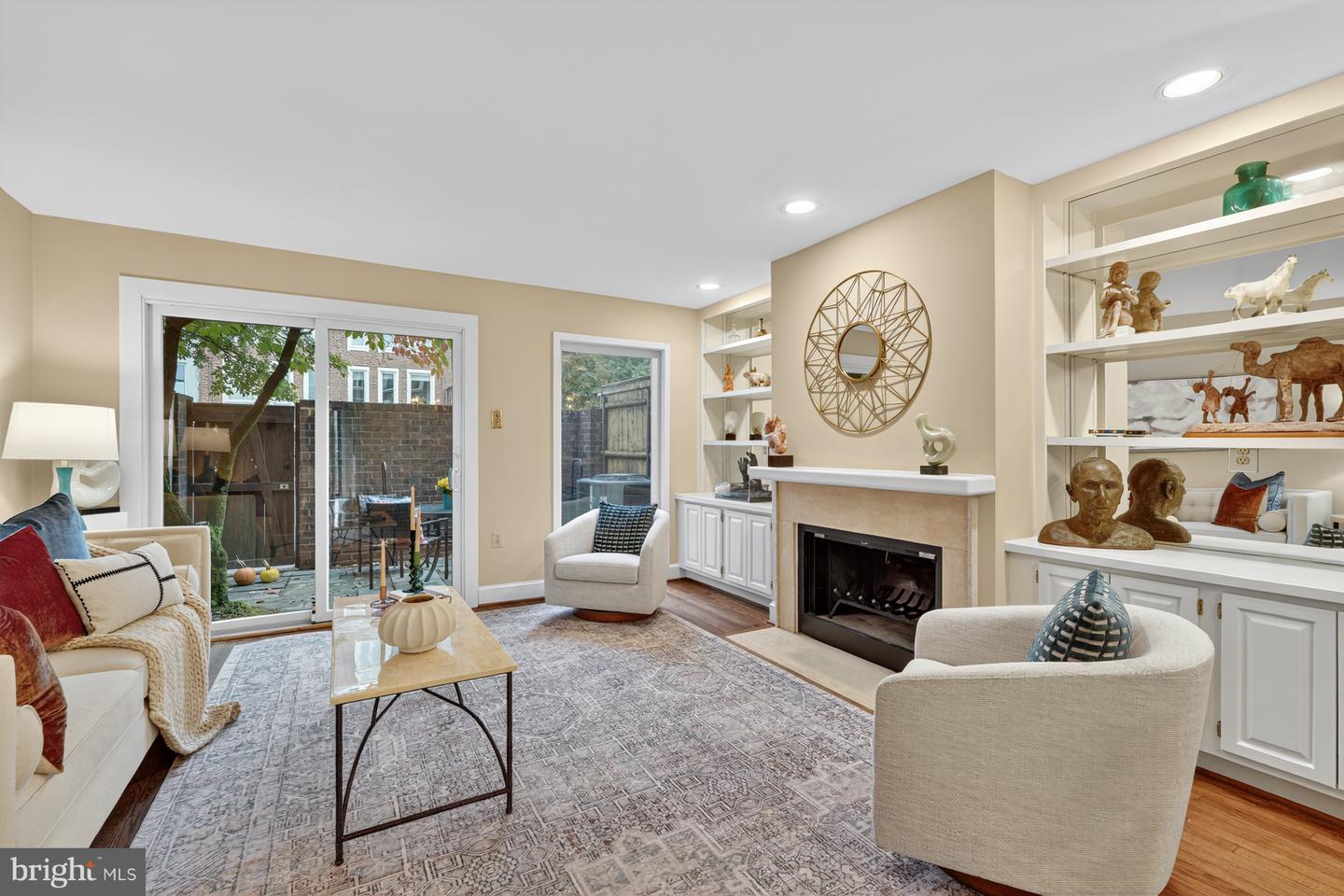 4281 EMBASSY PARK DR NW, WASHINGTON, District Of Columbia 20016, 3 Bedrooms Bedrooms, ,3 BathroomsBathrooms,Residential,For sale,4281 EMBASSY PARK DR NW,DCDC2218202 MLS # DCDC2218202