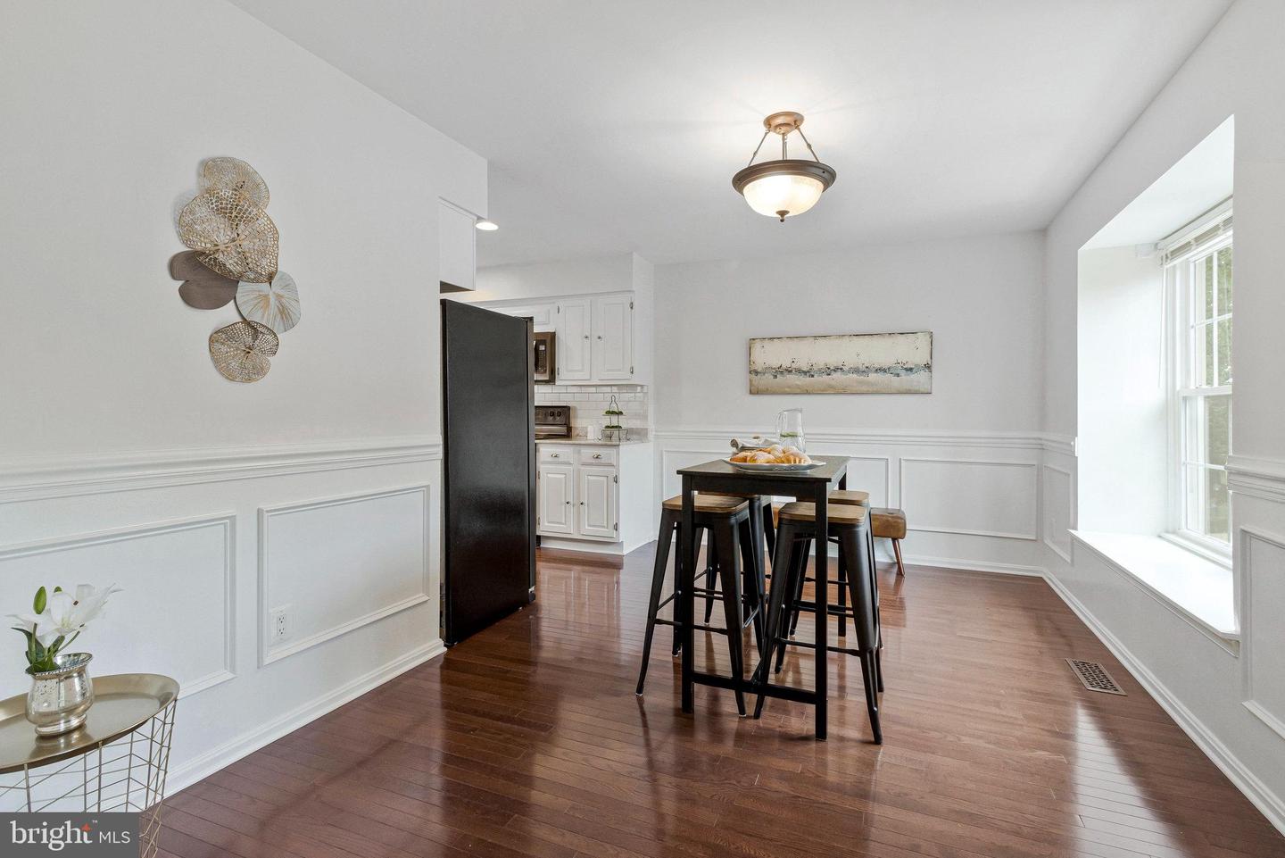 2943 OAKBOROUGH SQ, OAKTON, Virginia 22124, 3 Bedrooms Bedrooms, ,2 BathroomsBathrooms,Residential,For sale,2943 OAKBOROUGH SQ,VAFX2264770 MLS # VAFX2264770