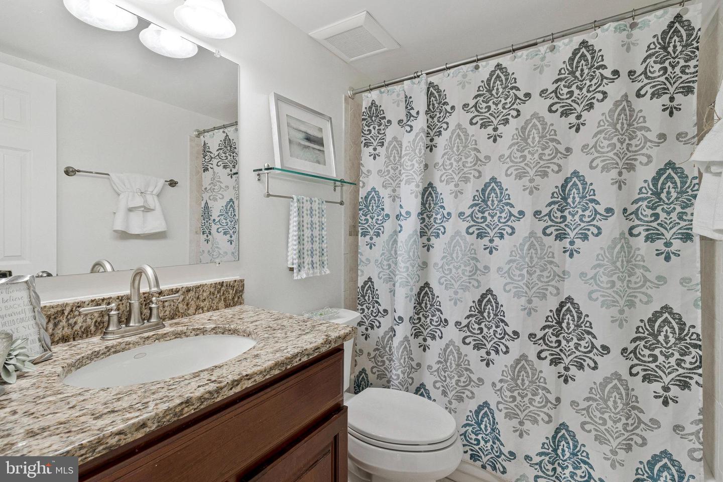 2943 OAKBOROUGH SQ, OAKTON, Virginia 22124, 3 Bedrooms Bedrooms, ,2 BathroomsBathrooms,Residential,For sale,2943 OAKBOROUGH SQ,VAFX2264770 MLS # VAFX2264770