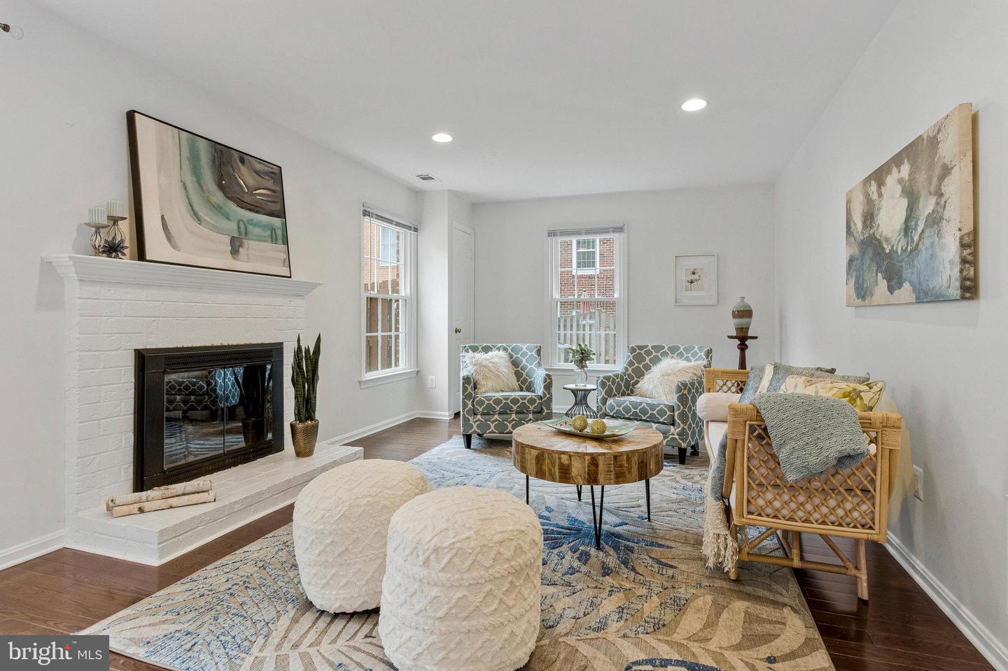 2943 OAKBOROUGH SQ, OAKTON, Virginia 22124, 3 Bedrooms Bedrooms, ,2 BathroomsBathrooms,Residential,For sale,2943 OAKBOROUGH SQ,VAFX2264770 MLS # VAFX2264770